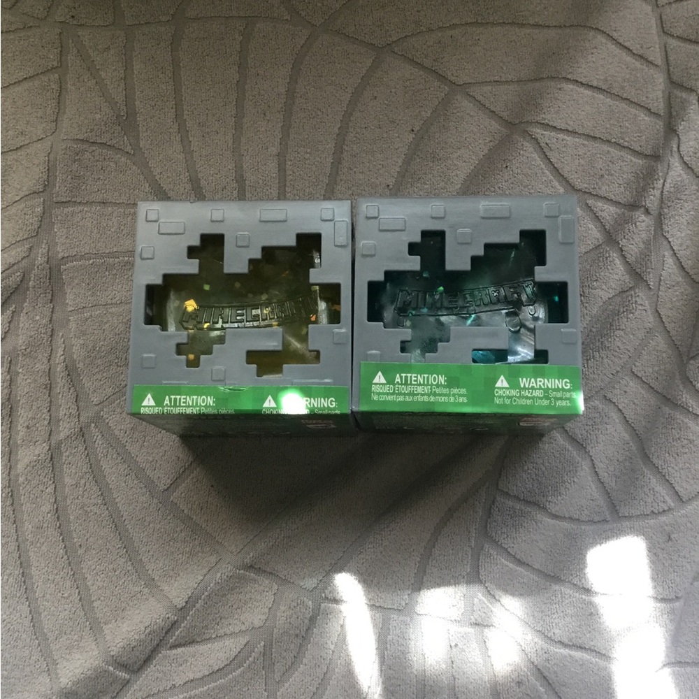 Minecraft squishy yellow/blue New